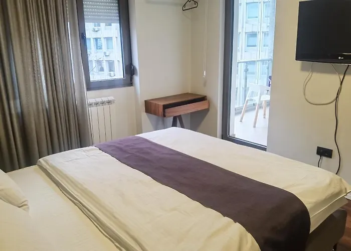 Calm & Two Bedroom 公寓 *